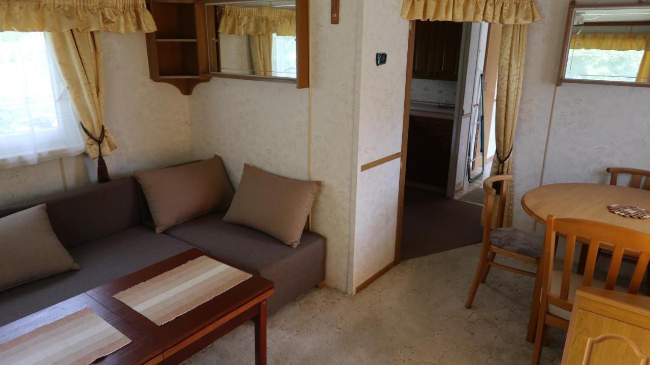 فيلا Privat Ave-Mobilhaus Liptovský Mikuláš المظهر الخارجي الصورة